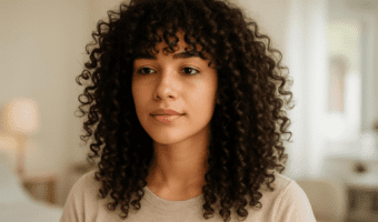 8 Creativos Tipos De Flequillos Para Pelo Rizado Que Te Sorprenderán